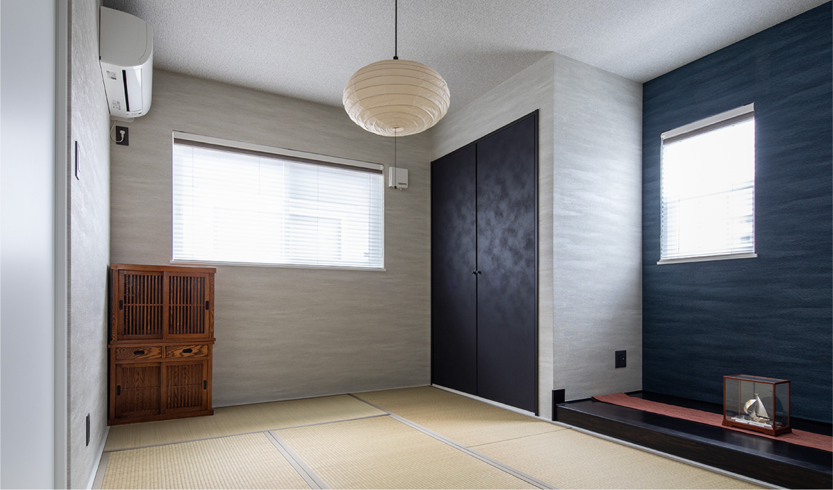２階の和室はゲスト用。親族や外国からの友人も訪れることが多いので、意識的に日本風の空間を作った。時にはご主人が昼寝をすることも