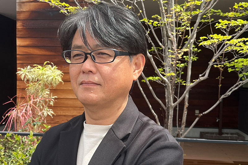 八塚年哉
