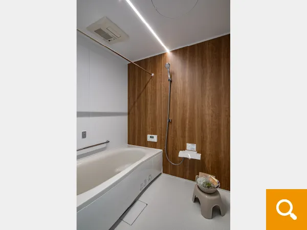 浴室：Panasonicオフローラ