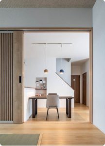 共働きのご夫婦を支えるのは機能的で心地良い平屋の家