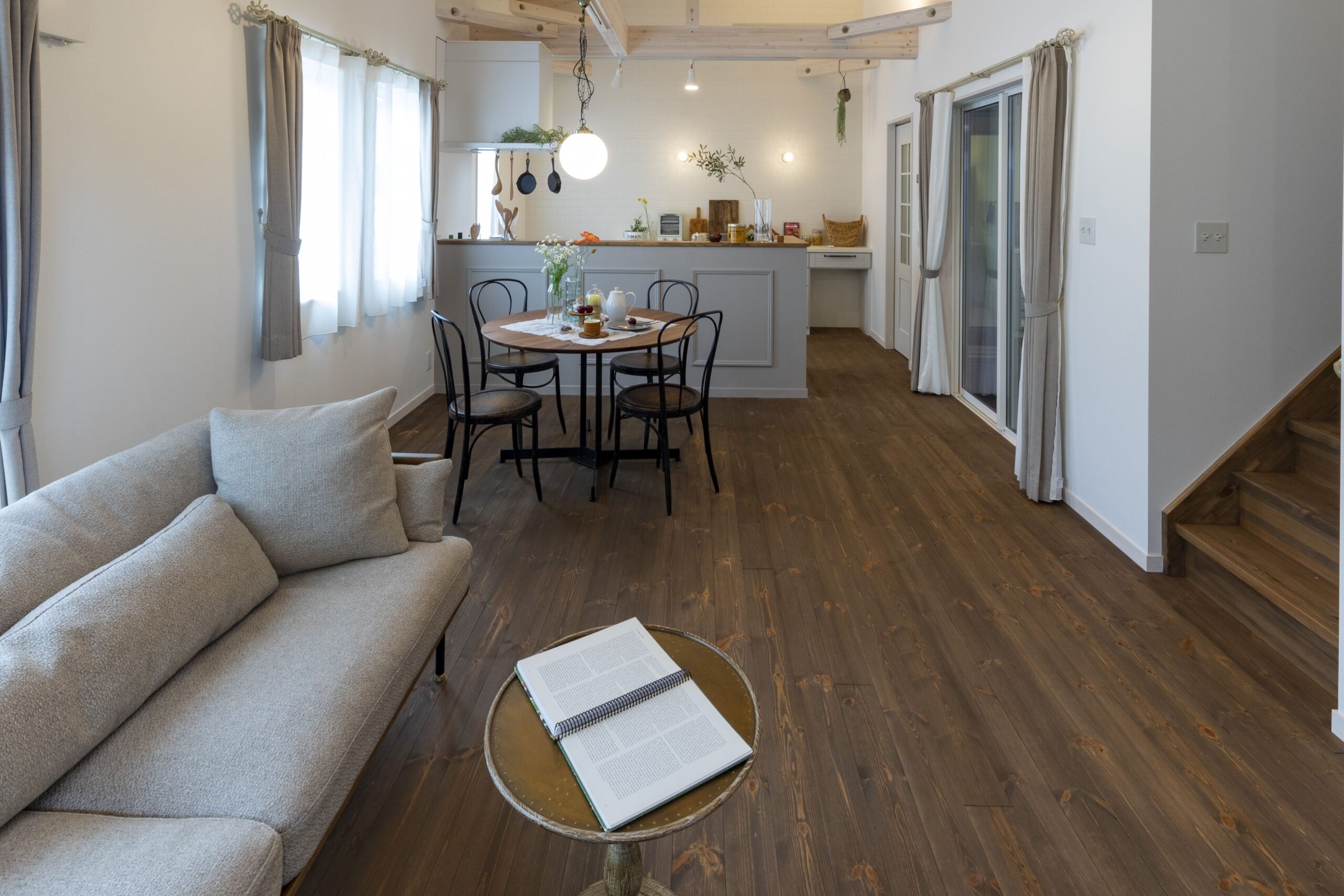 カフェのように暮らす北欧ナチュラルの家