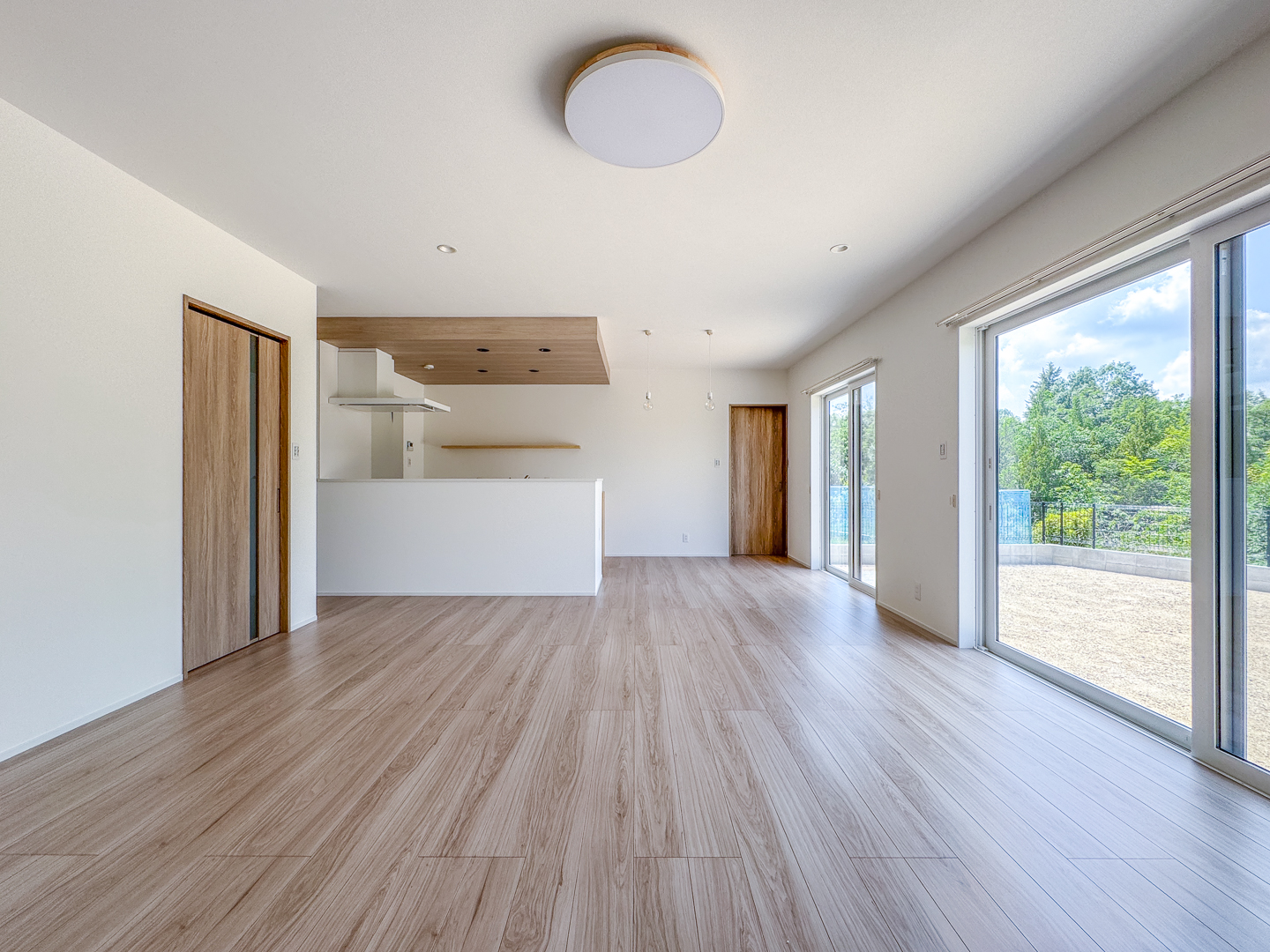 78坪の土地で緑景を取り込む1階完結の住まい