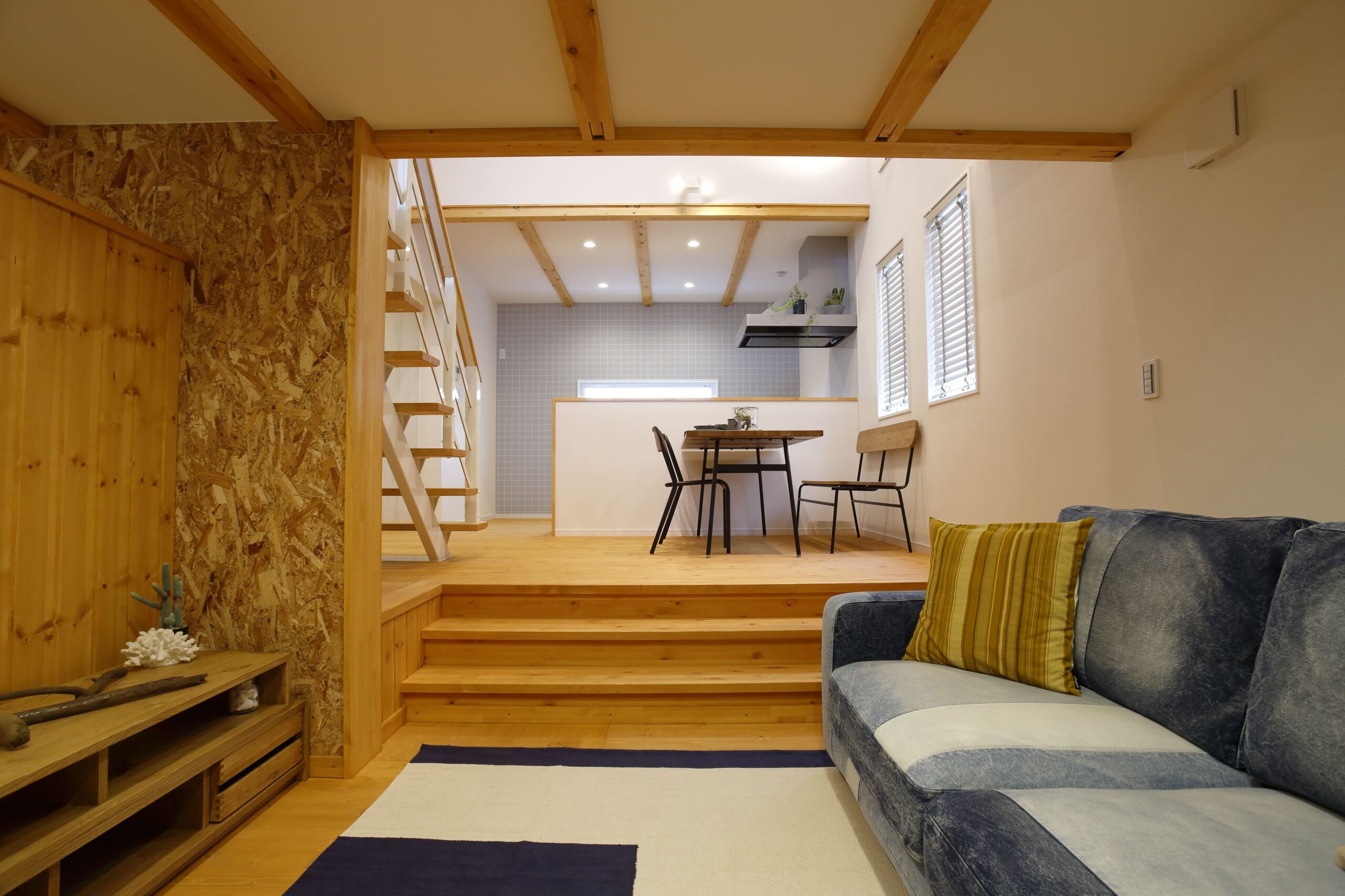 スキップフロアで広がる遊び心の家